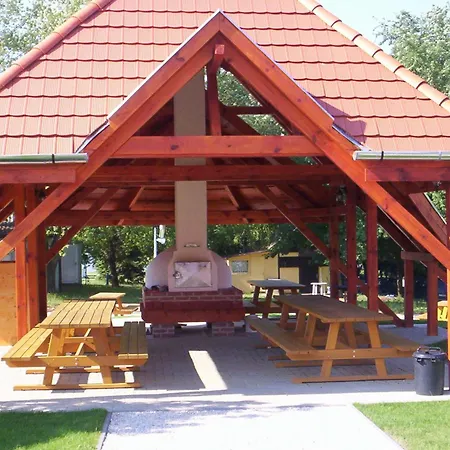 Aquatherma Termalfalu Es Holiday park